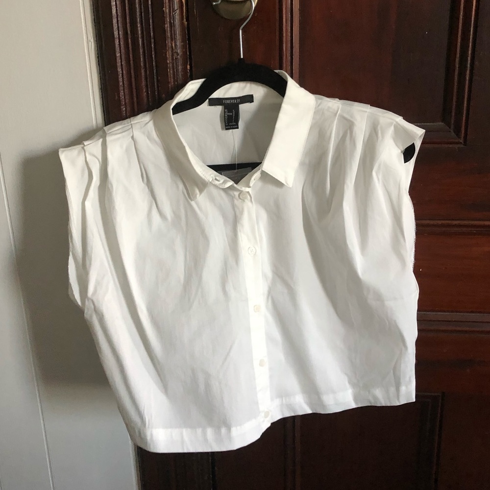 NWT Forever 21 White Button Up Crop Top
